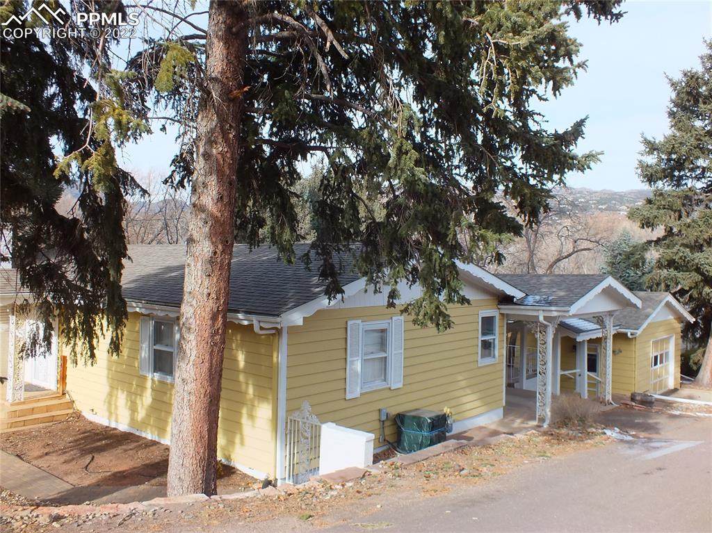 11 Deneta Drive - Photo 1