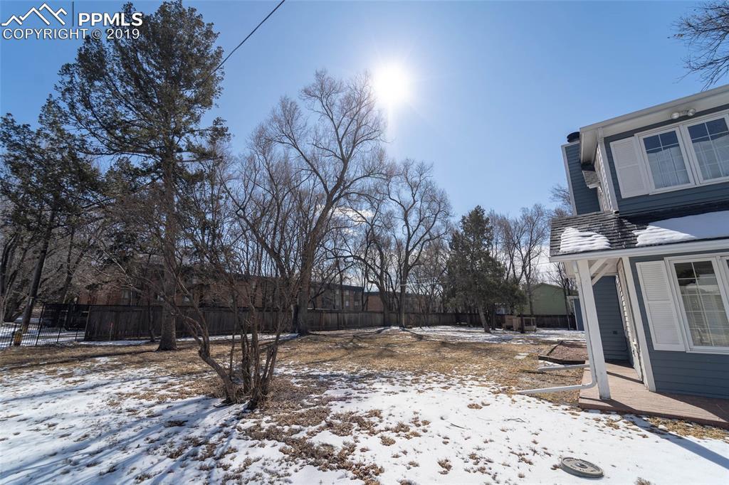 415 Van Buren Street - Photo 1