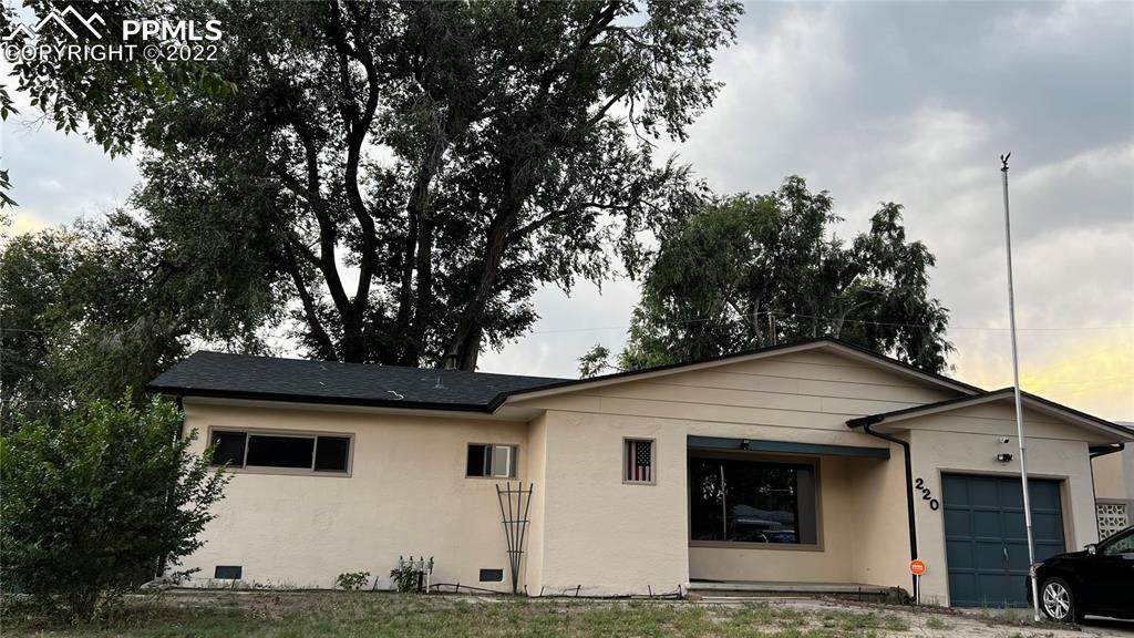 220 Jasper Drive - Photo 1