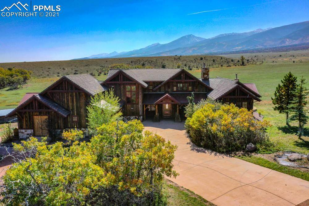 2065 Cowboy Way - Photo 1