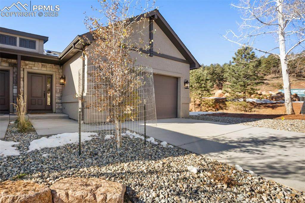 502 Brecken Court - Photo 1
