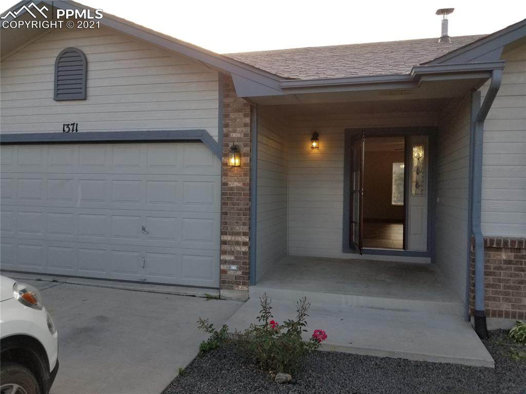 1371 Roseville Drive - Photo 1