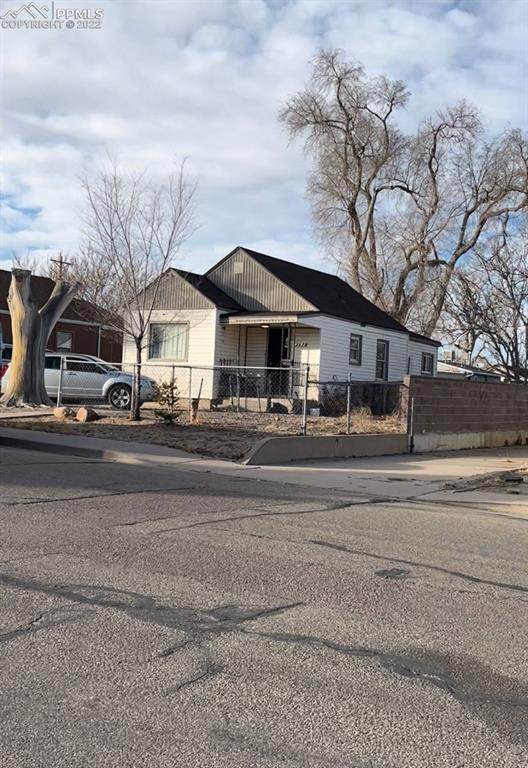 1935 11th Street - Photo 1