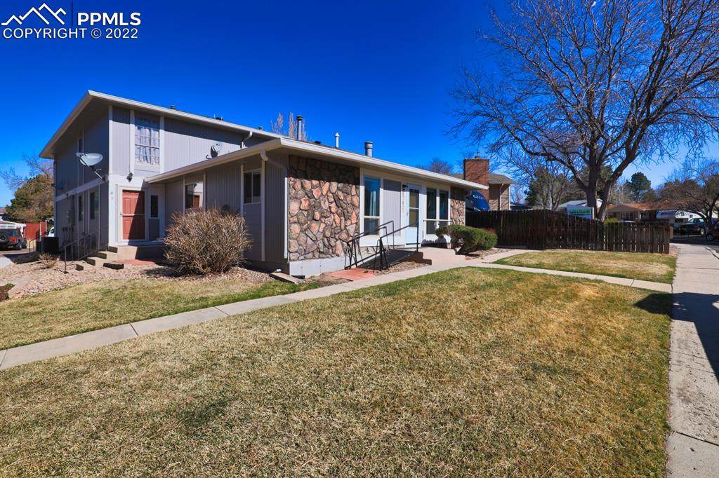 4742 Villa Circle - Photo 1