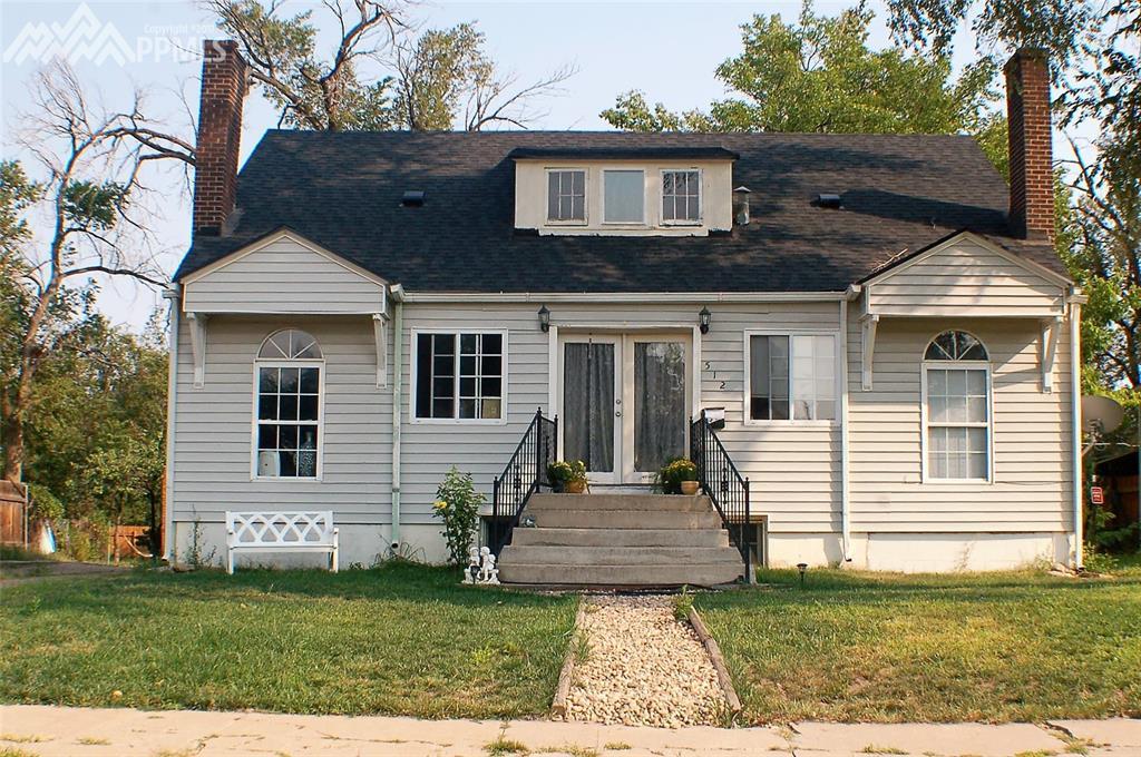 512 Jackson Street - Photo 1