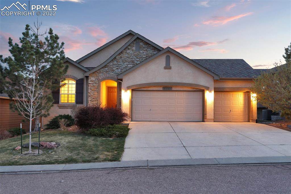 2367 Ledgewood Drive - Photo 1