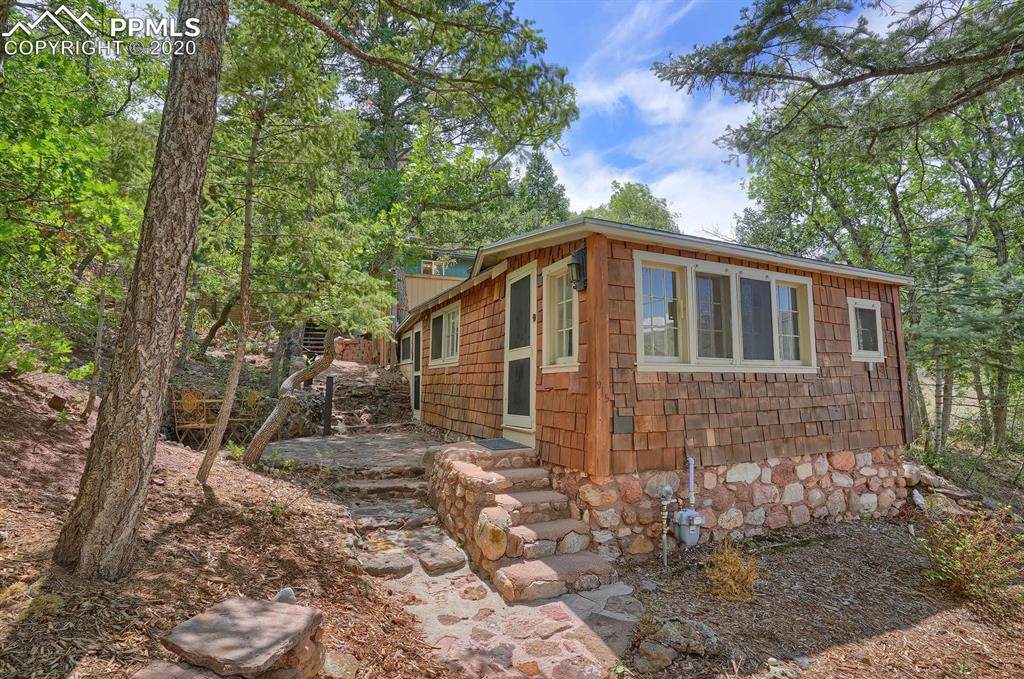 915 High Road - Photo 1