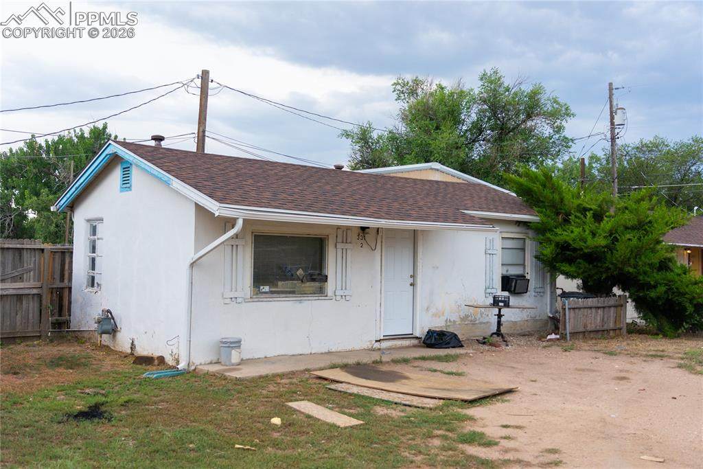 325 Santa Fe Avenue - Photo 1