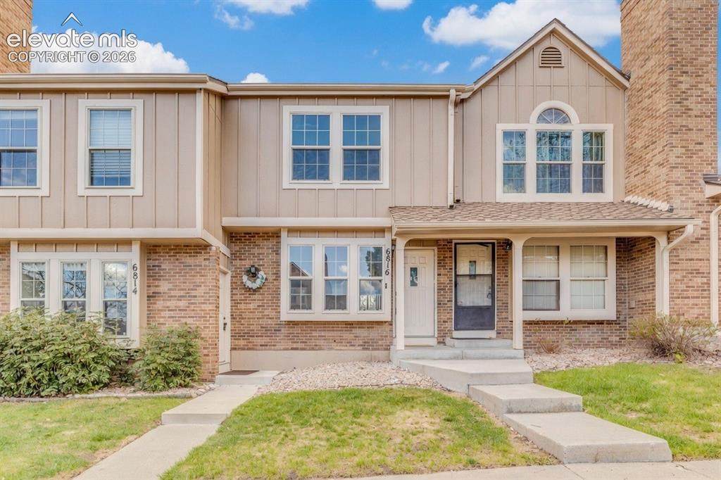 6816 Ravencrest Drive - Photo 1