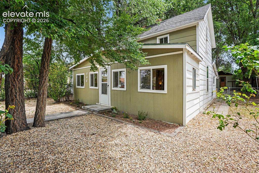 846 Griffin Avenue - Photo 1