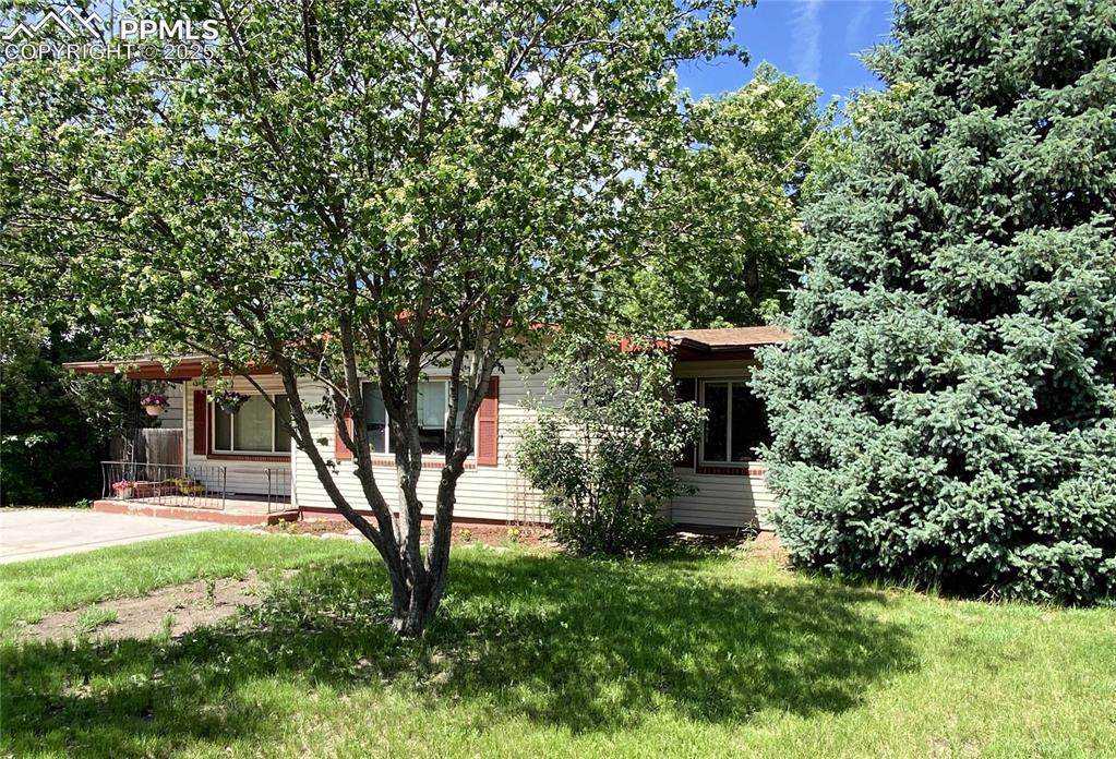 1028 Union Boulevard - Photo 1