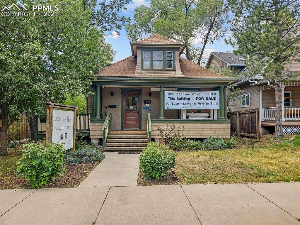 1327-1329 Colorado Avenue - Photo 1