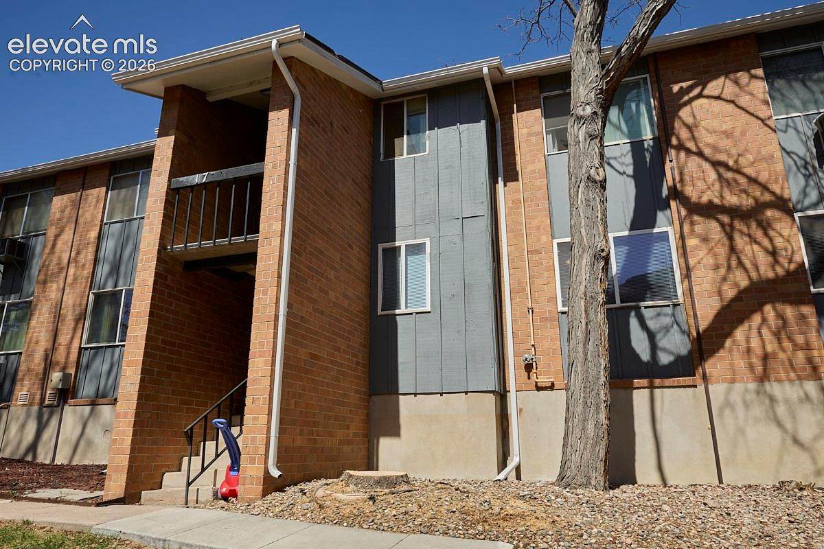 1708 Sawyer Way - Photo 1