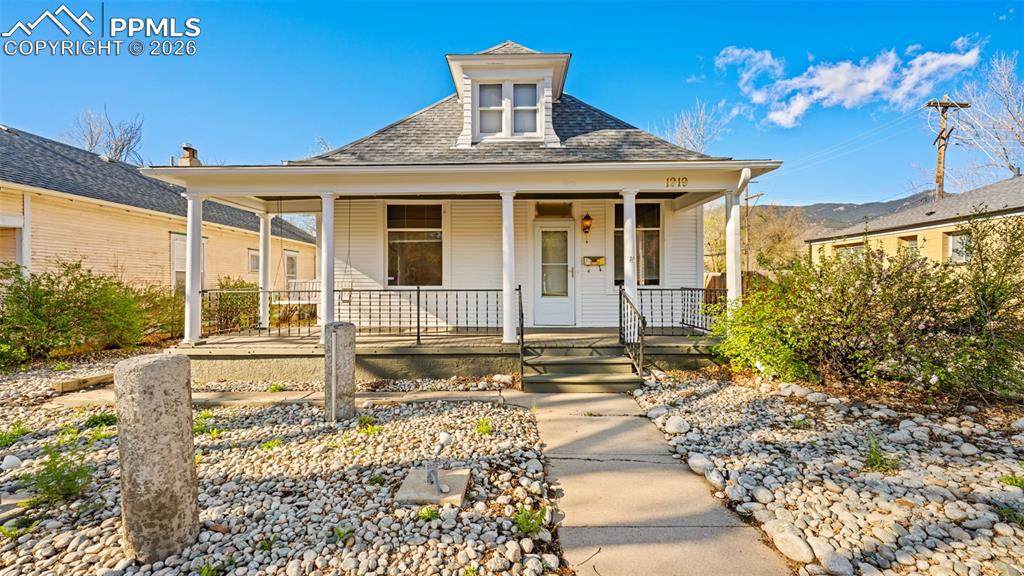 1919 Colorado Avenue - Photo 1