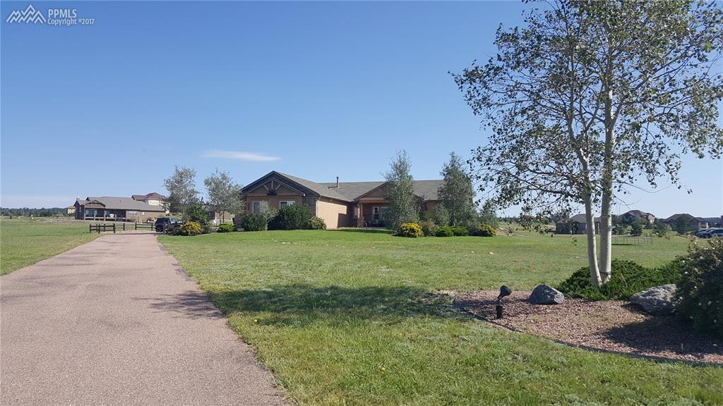 9672 Cairngorm Way - Photo 1