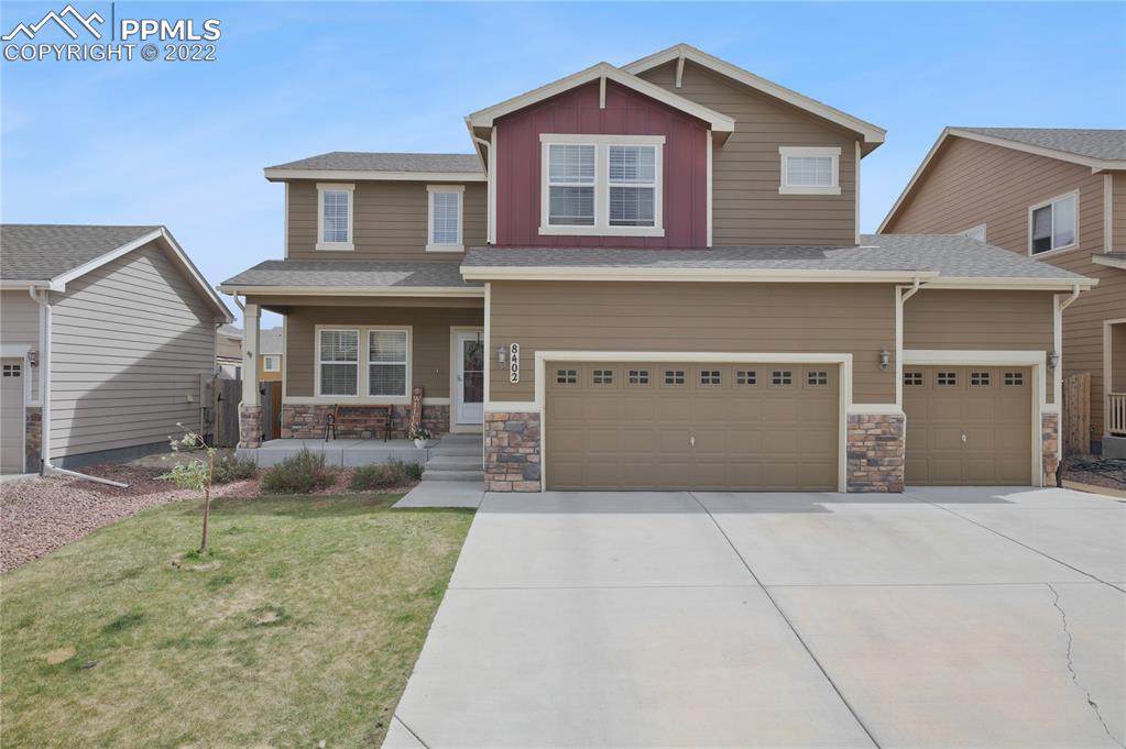 8402 Hardwood Circle - Photo 1