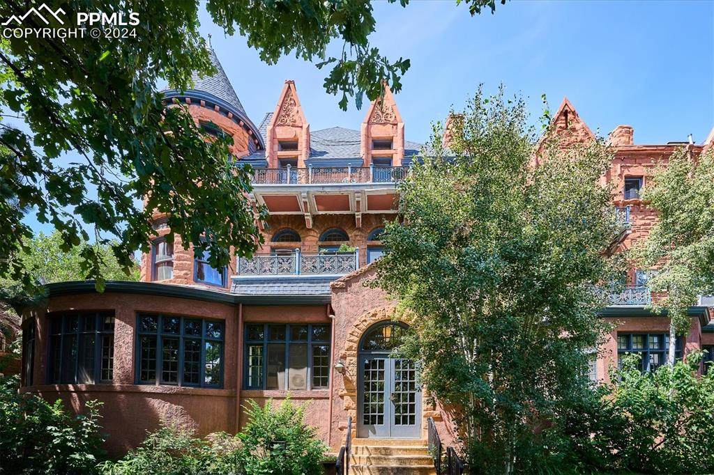 1421 Pennsylvania Street - Photo 1