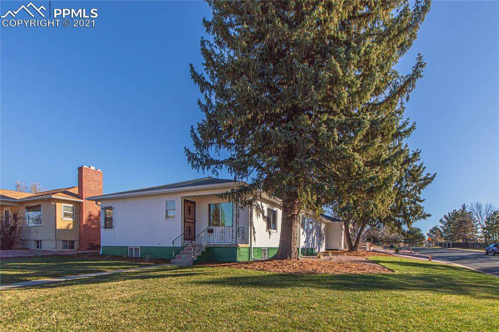 703 Farragut Avenue - Photo 1