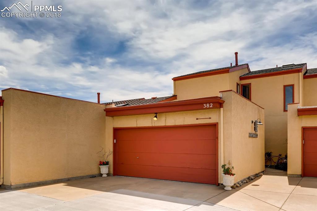 382 Mission Hill Way - Photo 1