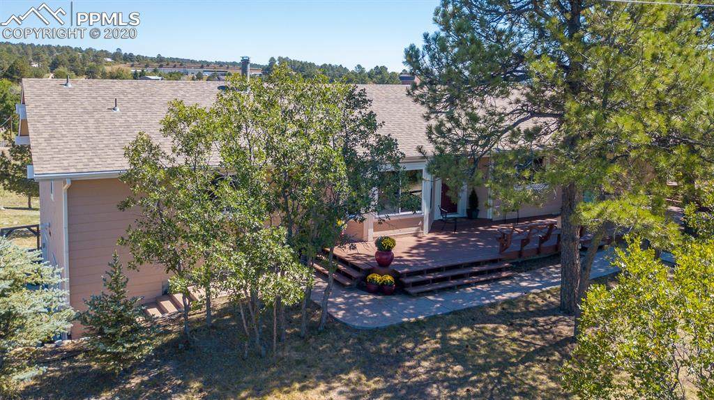 2445 Wakonda Way - Photo 1