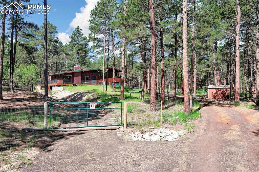 17990 Canterbury Drive - Photo 1