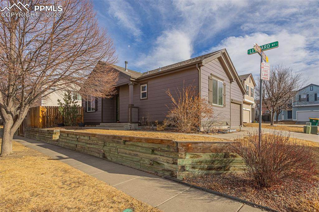 7210 Grand Cascade Point - Photo 1