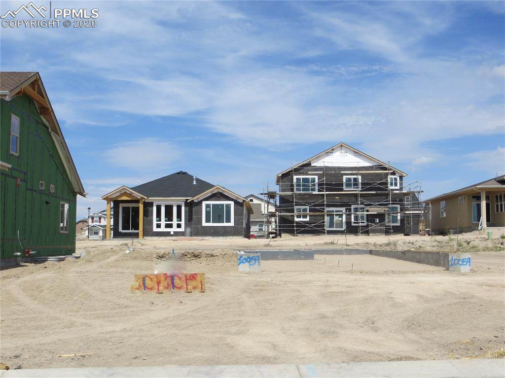 10059 Hannaway Drive - Photo 1