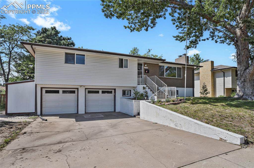 2118 Essex Lane - Photo 1