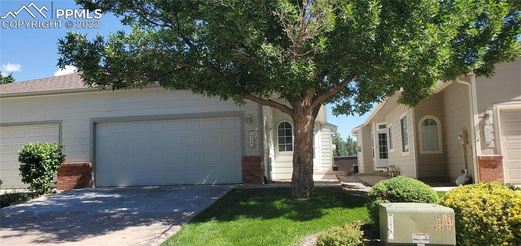 924 Samuel Point - Photo 1