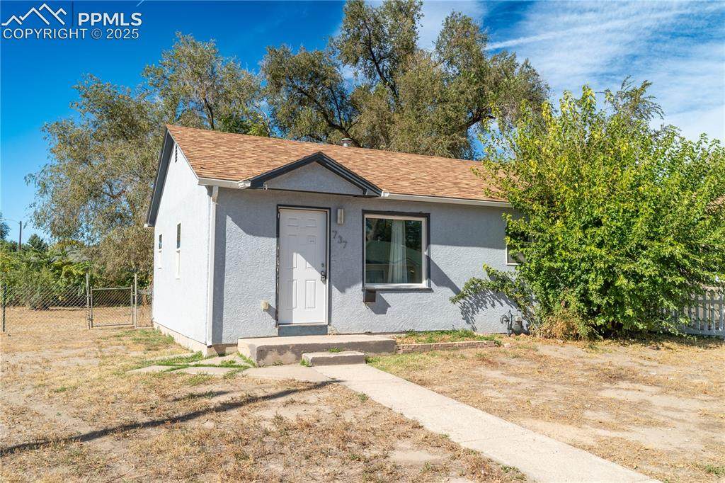 737 Arlen Avenue - Photo 1