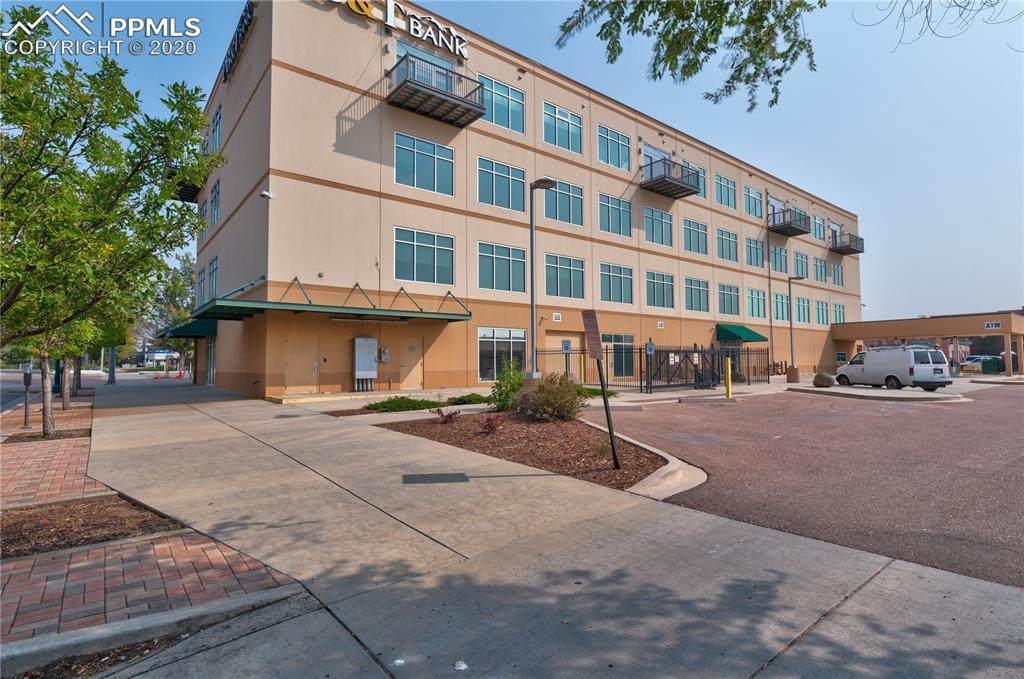 415 Pikes Peak Avenue - Photo 1