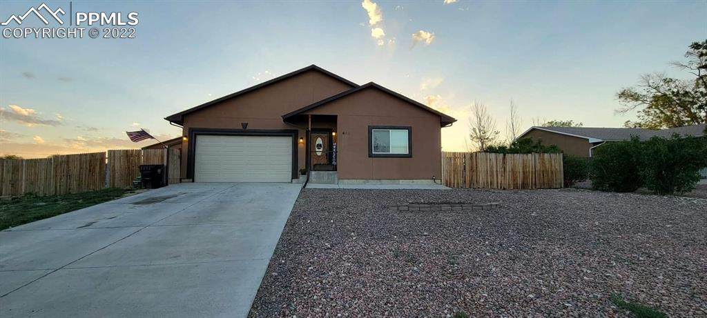 645 Greenway Avenue - Photo 1