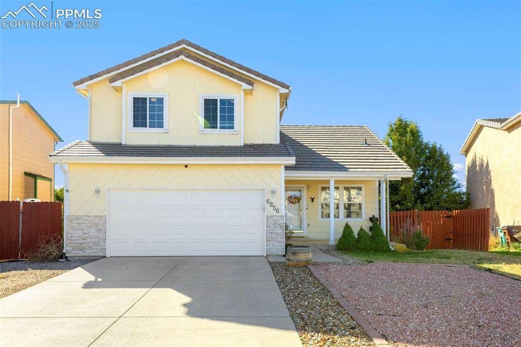6856 Fountain Vista Circle - Photo 1