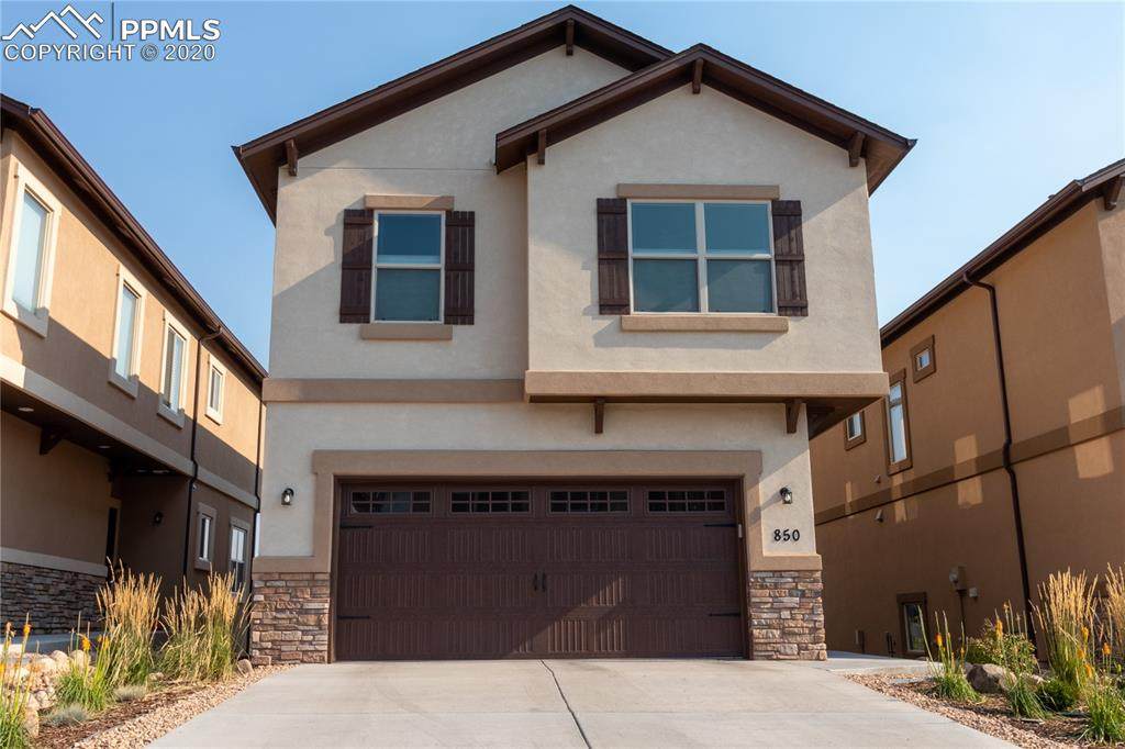 850 Redemption Point - Photo 1