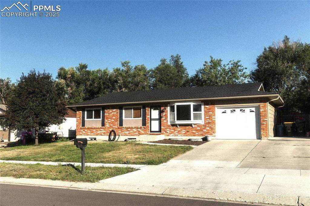 1518 Sanderson Avenue - Photo 1