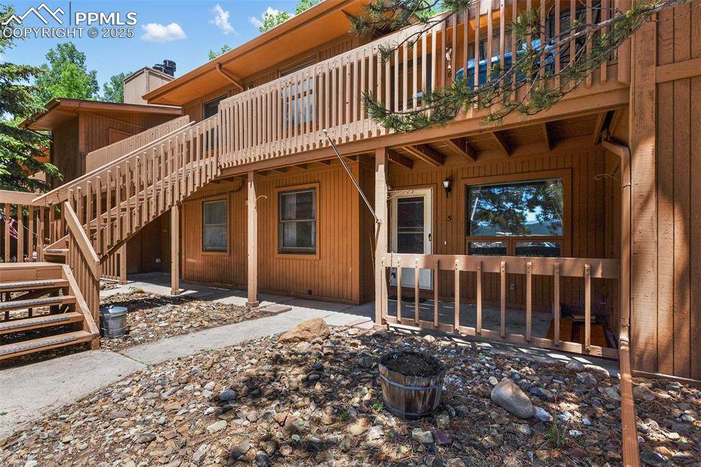 401 Forest Edge Road - Photo 1