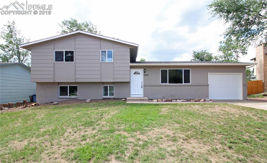 1564 Nokomis Drive - Photo 1