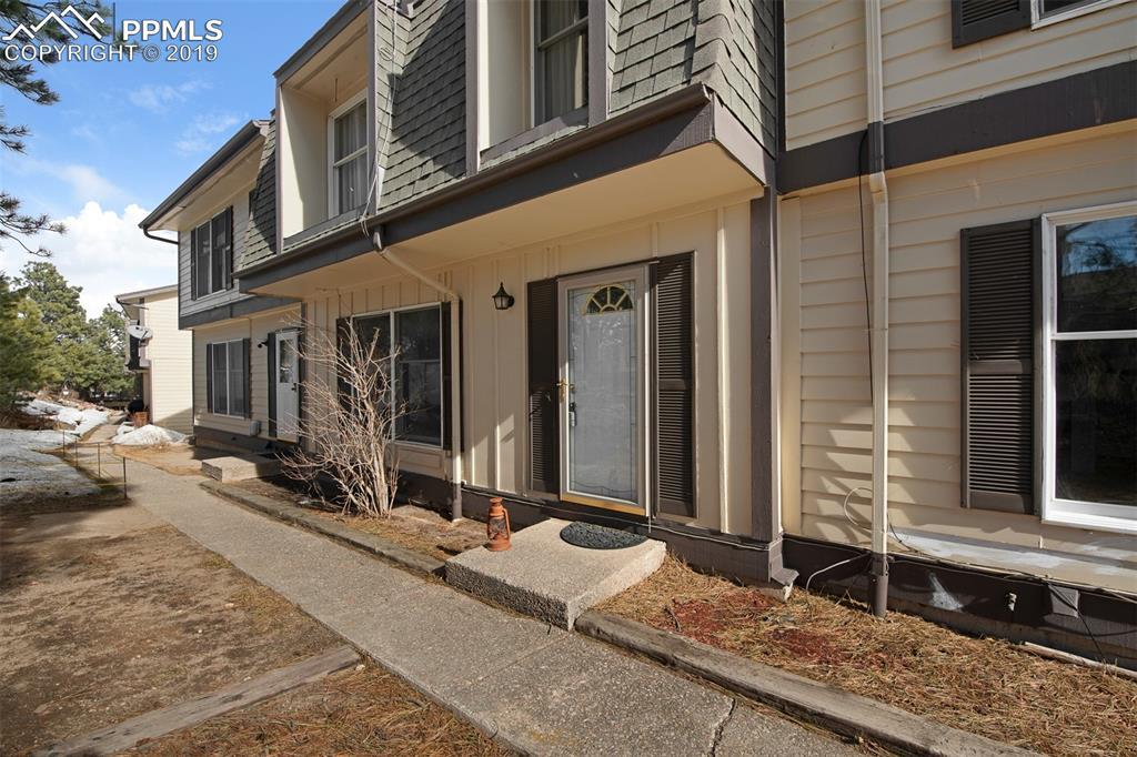 325 Raspberry Lane - Photo 1