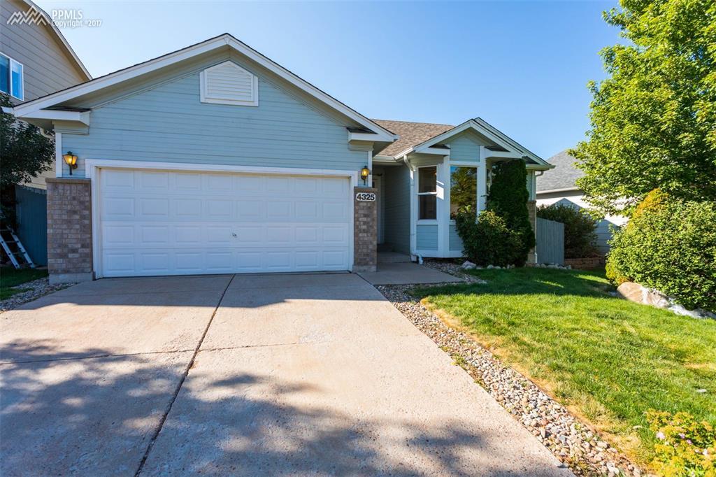 4325 Golf Club Drive - Photo 1