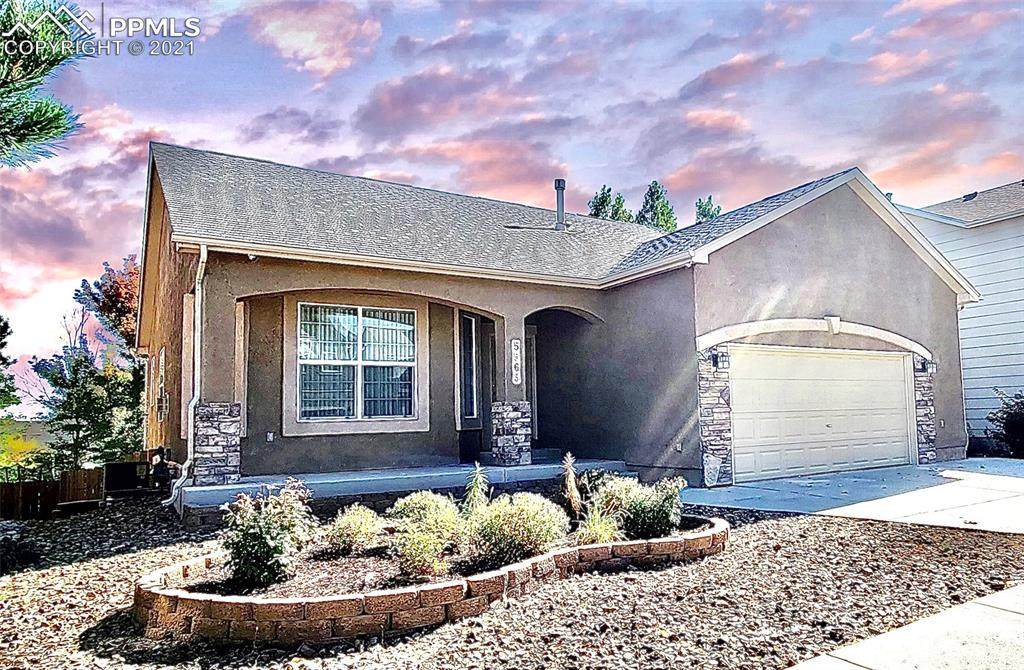5563 Mountain Garland Drive - Photo 1