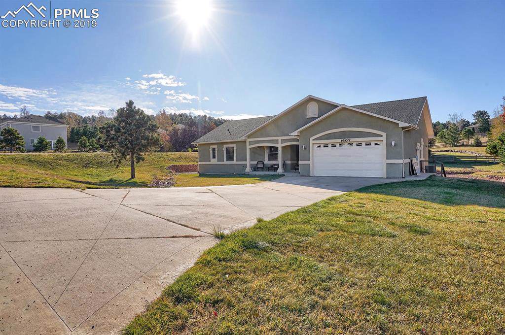 1607 Plowman Drive - Photo 1