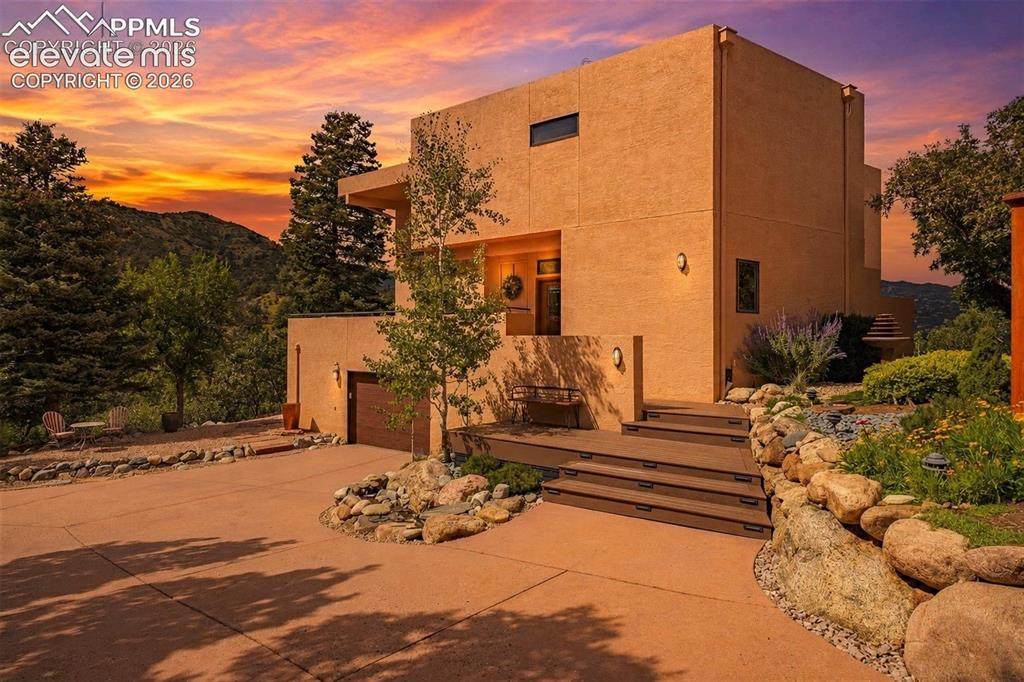 531 Crystal Hills Boulevard - Photo 1