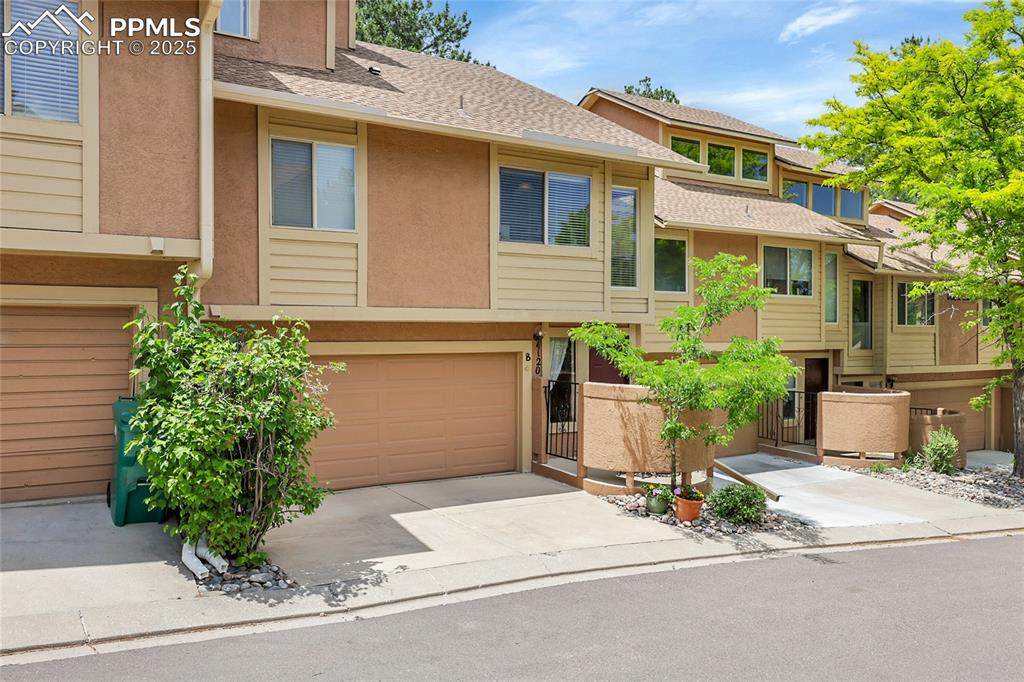 4120 Autumn Heights Drive - Photo 1