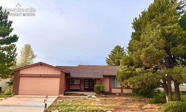 569 Red Cliff Road - Photo 1