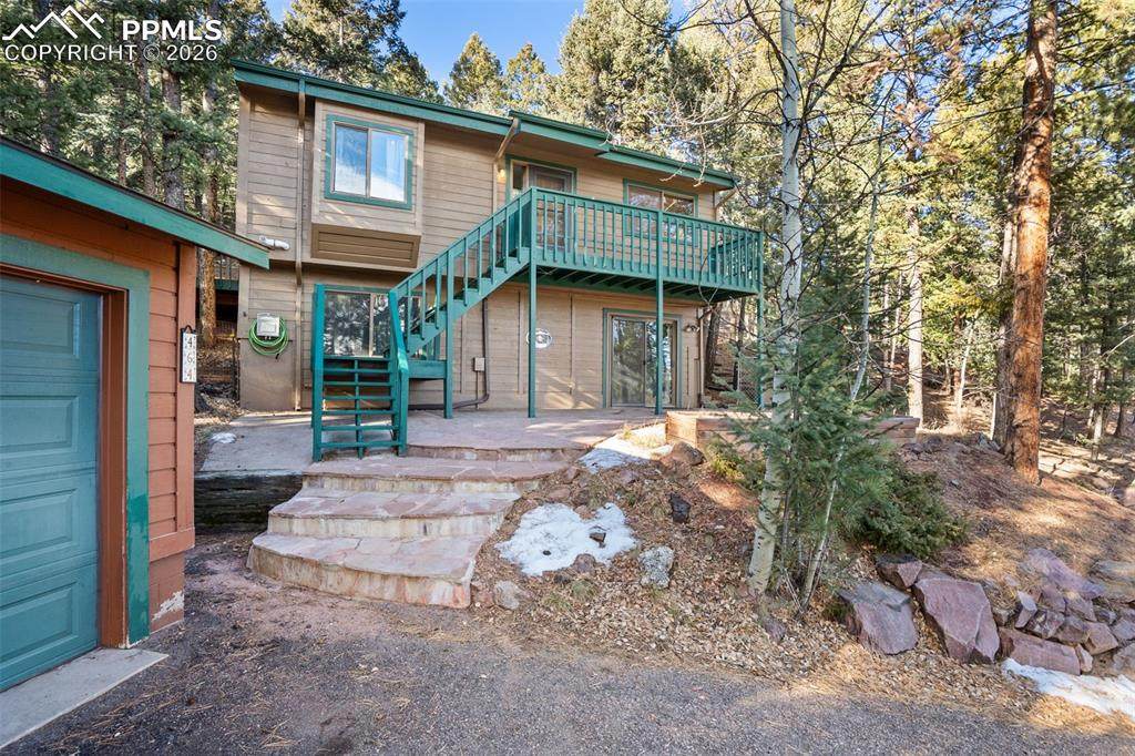 464 Evergreen Court - Photo 1
