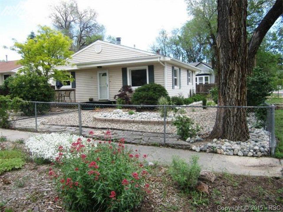 701 Bonfoy Avenue - Photo 1