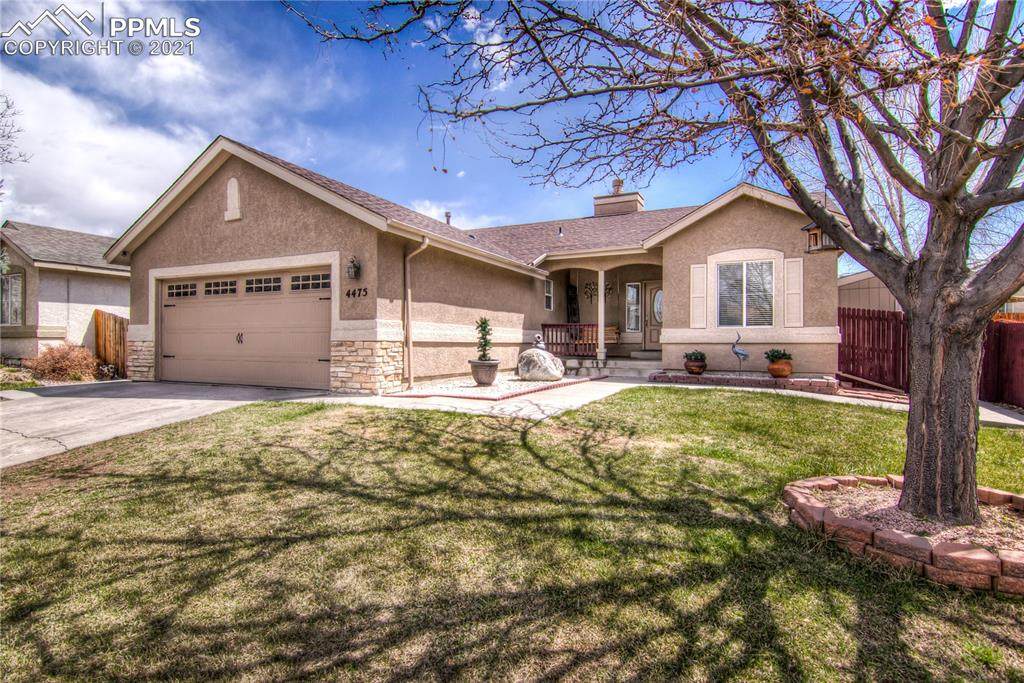4475 Wintergreen Circle - Photo 1