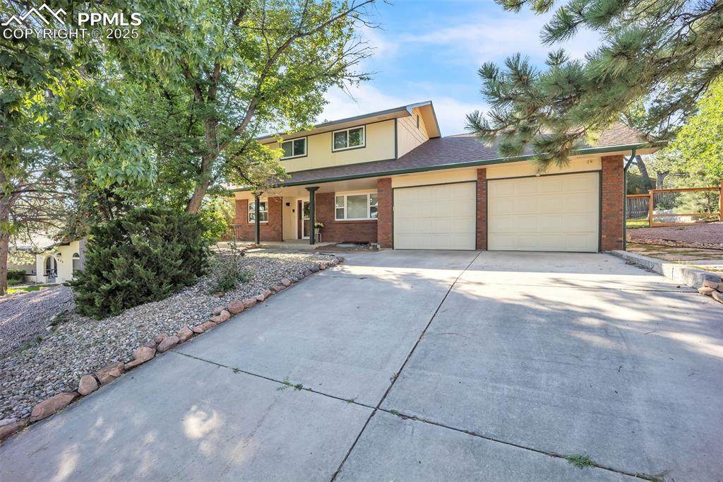 445 Wintery Circle - Photo 1