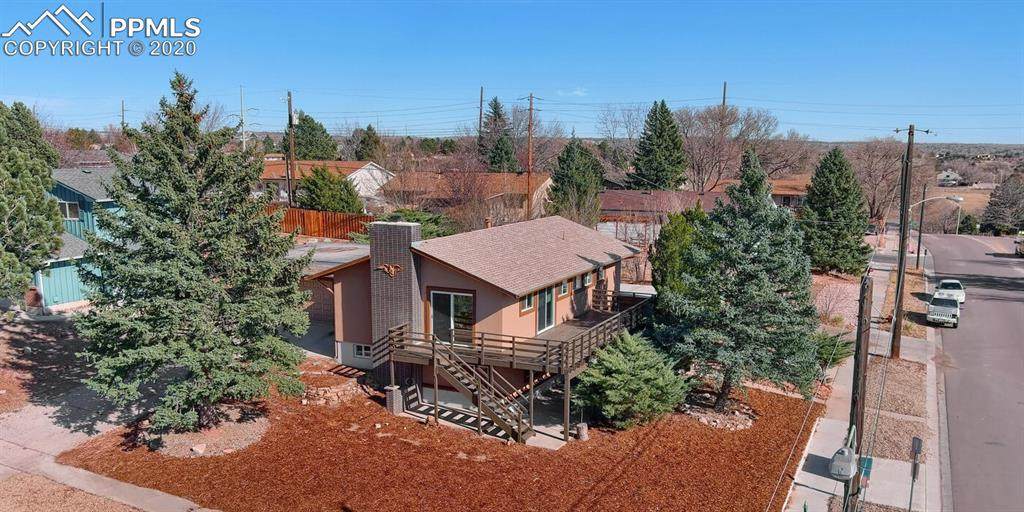 601 Pioneer Lane - Photo 1