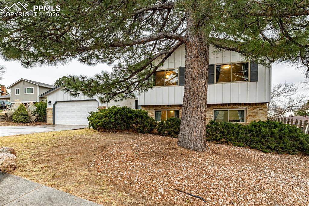 2925 Garmish Place - Photo 1